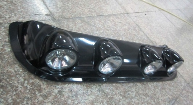 ROOF MOUNTED SPOTLIGHTS
