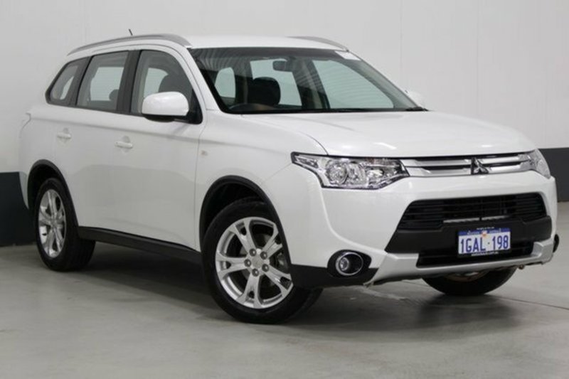 2014 MITSUBISHI OUTLANDER ES (4x4) ZJ MY14.5