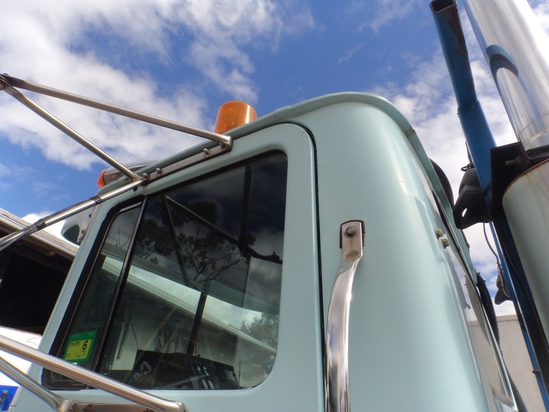 MACK R600 SERIES R600 SERIES Truck