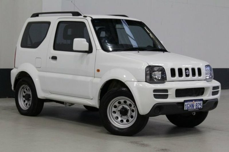 2011 SUZUKI JIMNY SIERRA (4x4)