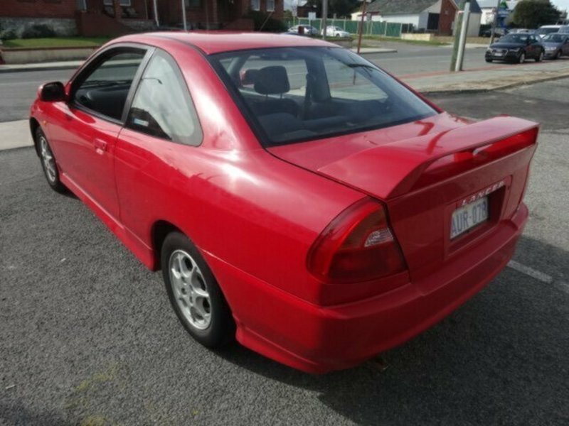 2000 MITSUBISHI LANCER MR CE
