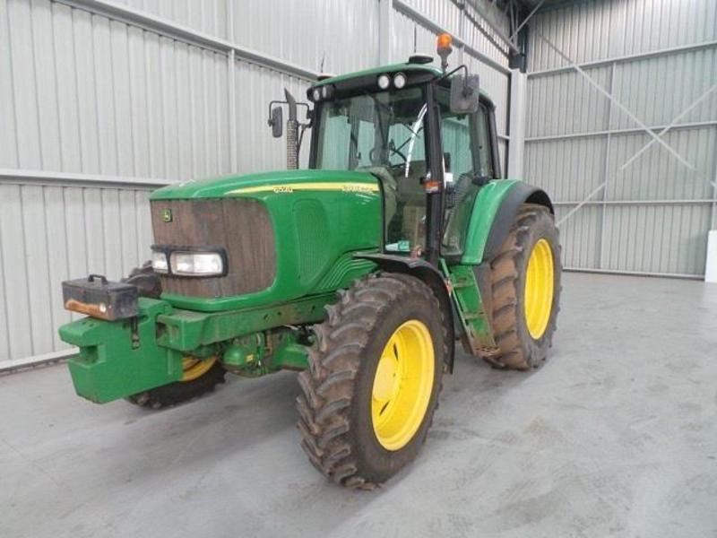 2004 JOHN DEERE 6520 TRACTOR
