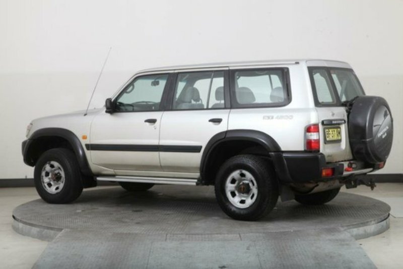 2000 NISSAN PATROL ST (4x4) GU
