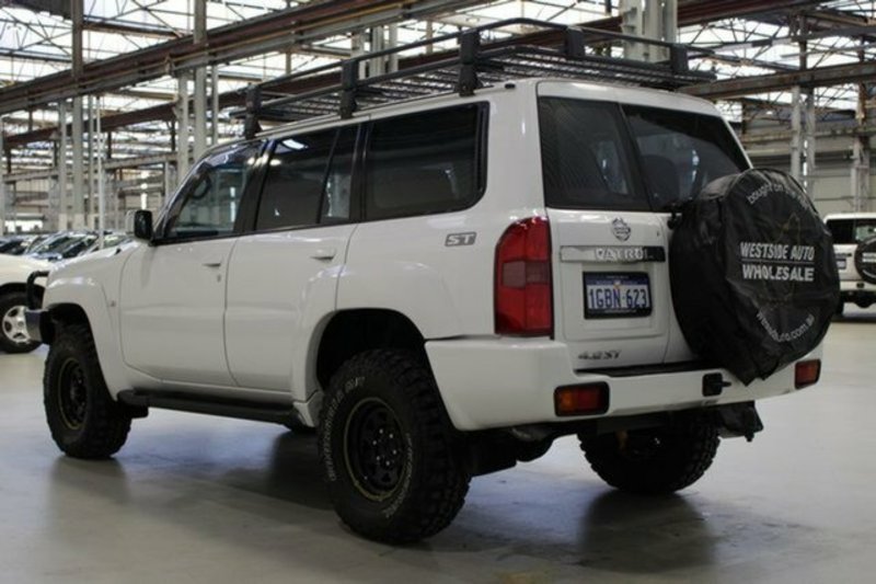 2006 NISSAN PATROL ST (4x4) GU IV