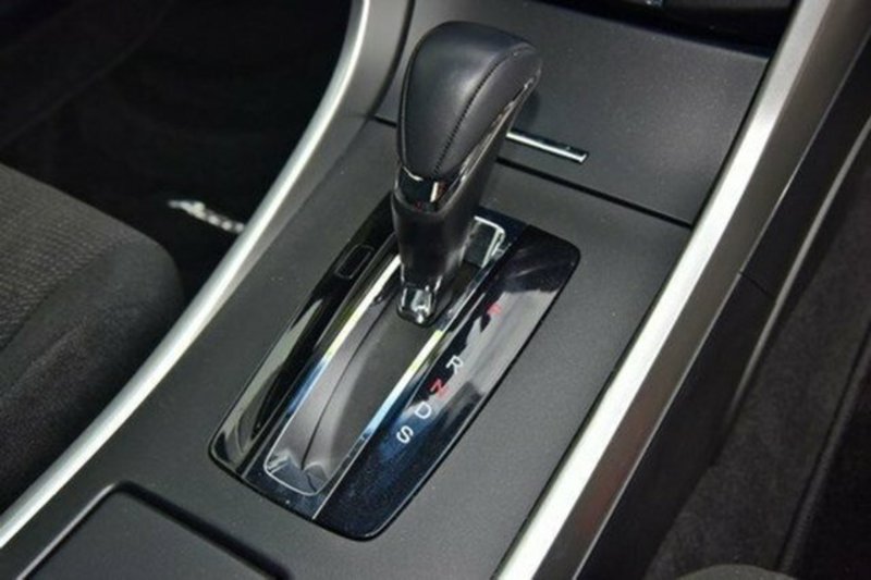 2014 HONDA ACCORD VTi-S 60