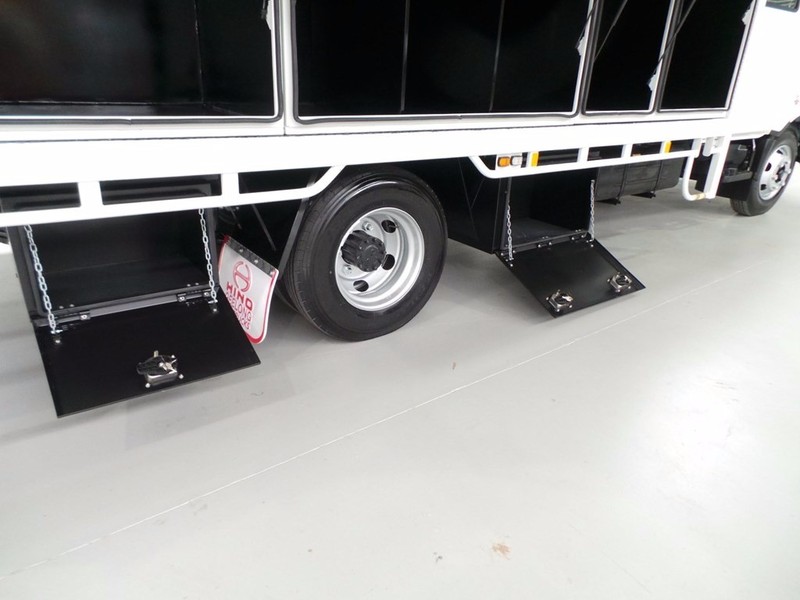 2016 HINO 917 - 300 Series 917 - 300 Series Truck