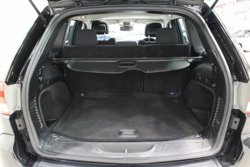 2012 JEEP GRAND CHEROKEE LAREDO (4x4) WK