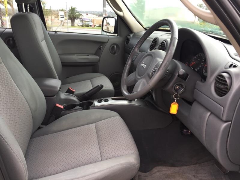 2005 JEEP CHEROKEE Renegade KJ