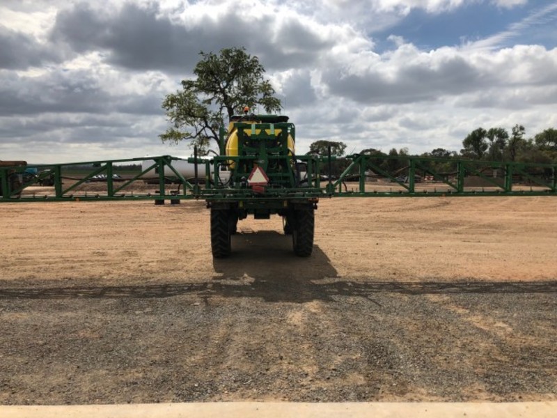 2012 JOHN DEERE 5430i Sprayer