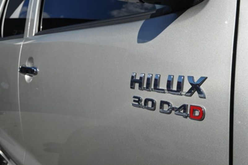 2013 TOYOTA HILUX SR5 DOUBLE CAB KUN26R MY12