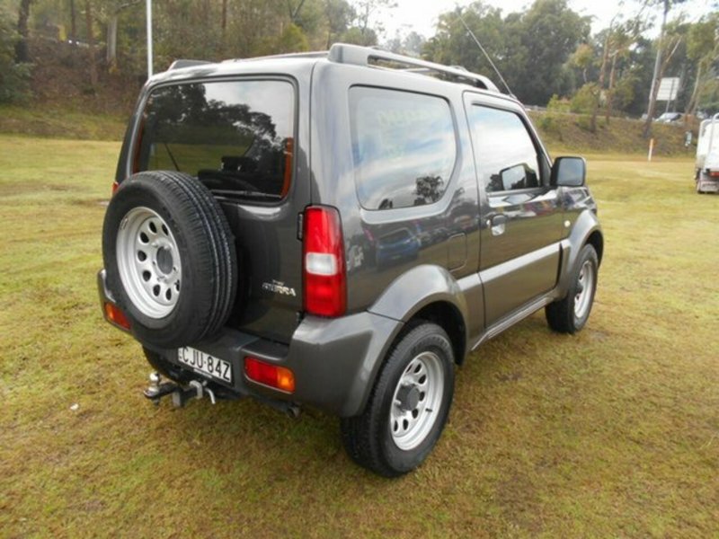 2012 SUZUKI JIMNY SIERRA (4x4)