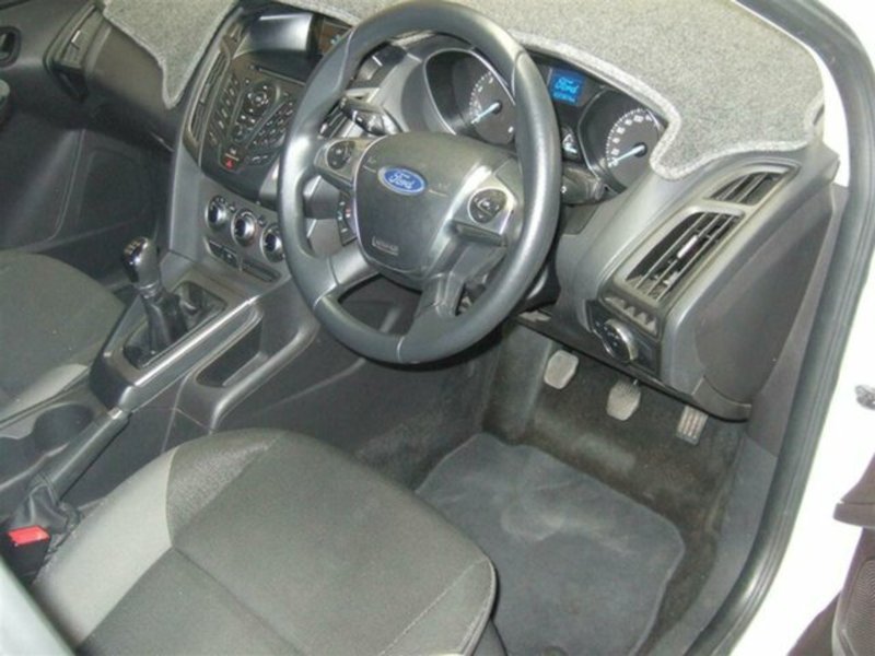 2013 FORD FOCUS AMBIENTE LW MK2