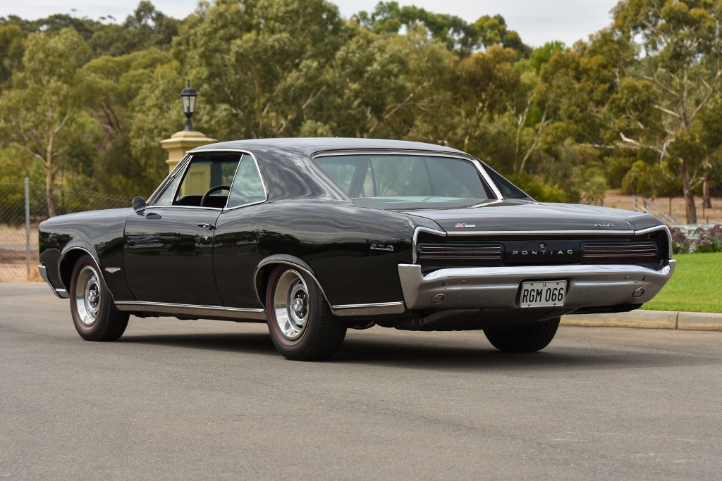 1966 PONTIAC GTO TRI-POWER COUPE