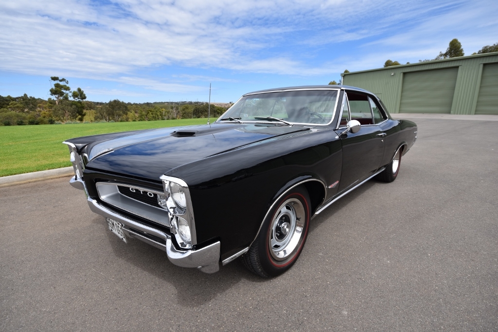 1966 PONTIAC GTO TRI-POWER COUPE