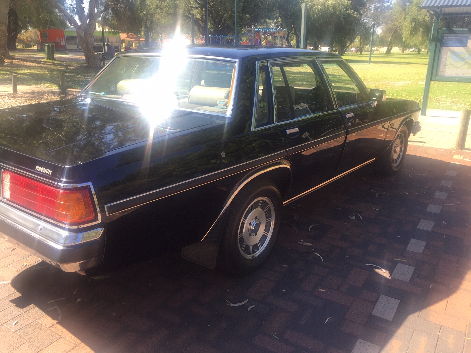 1984 HOLDEN DEALER TEAM STATESMAN CAPRICE MAGNUM WB SEDAN