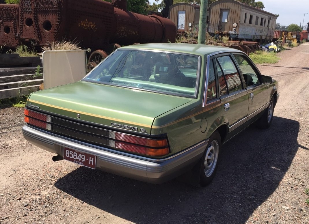 1984 HOLDEN COMMODORE VK SL SEDAN