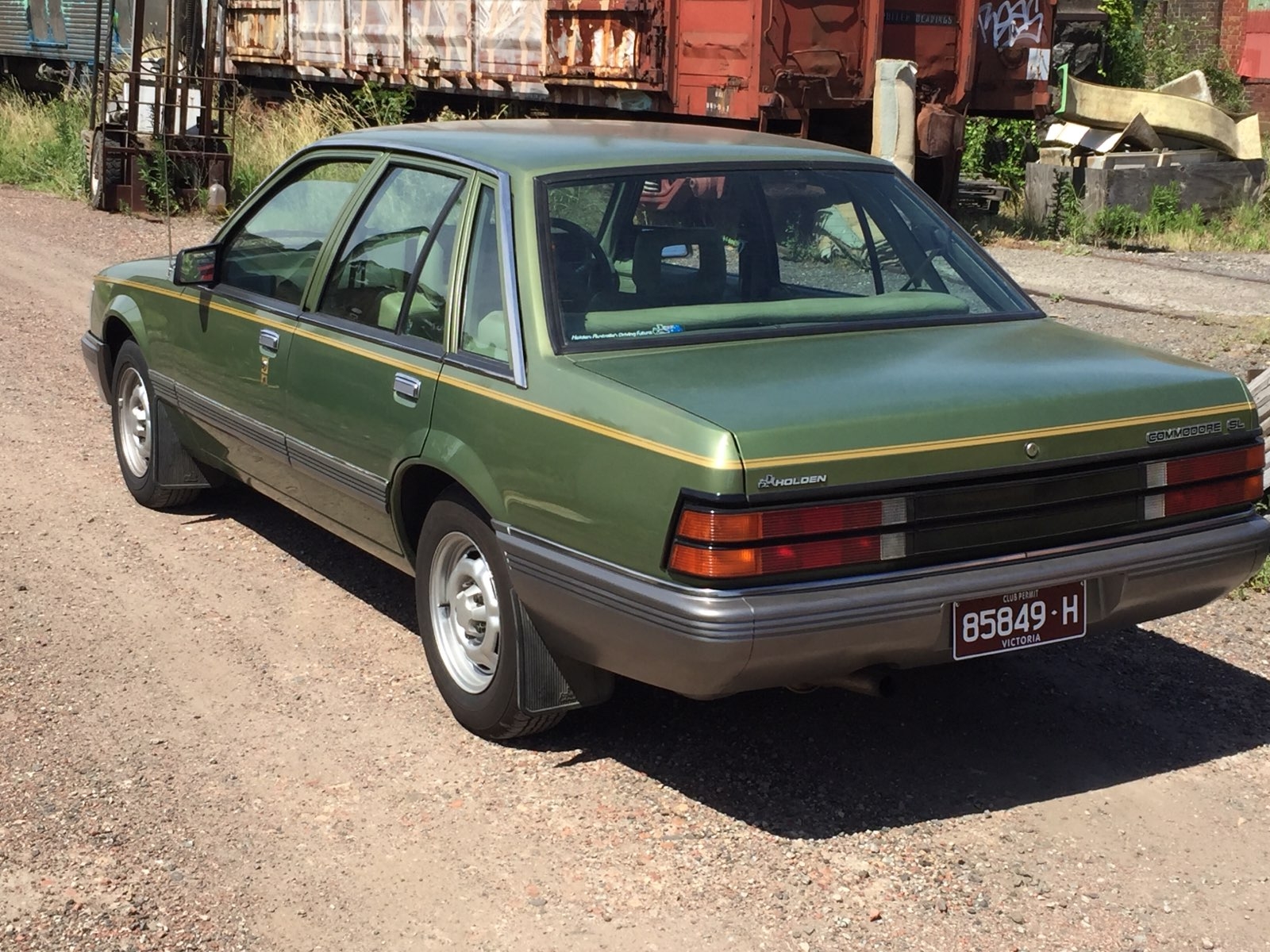 1984 HOLDEN COMMODORE VK SL SEDAN