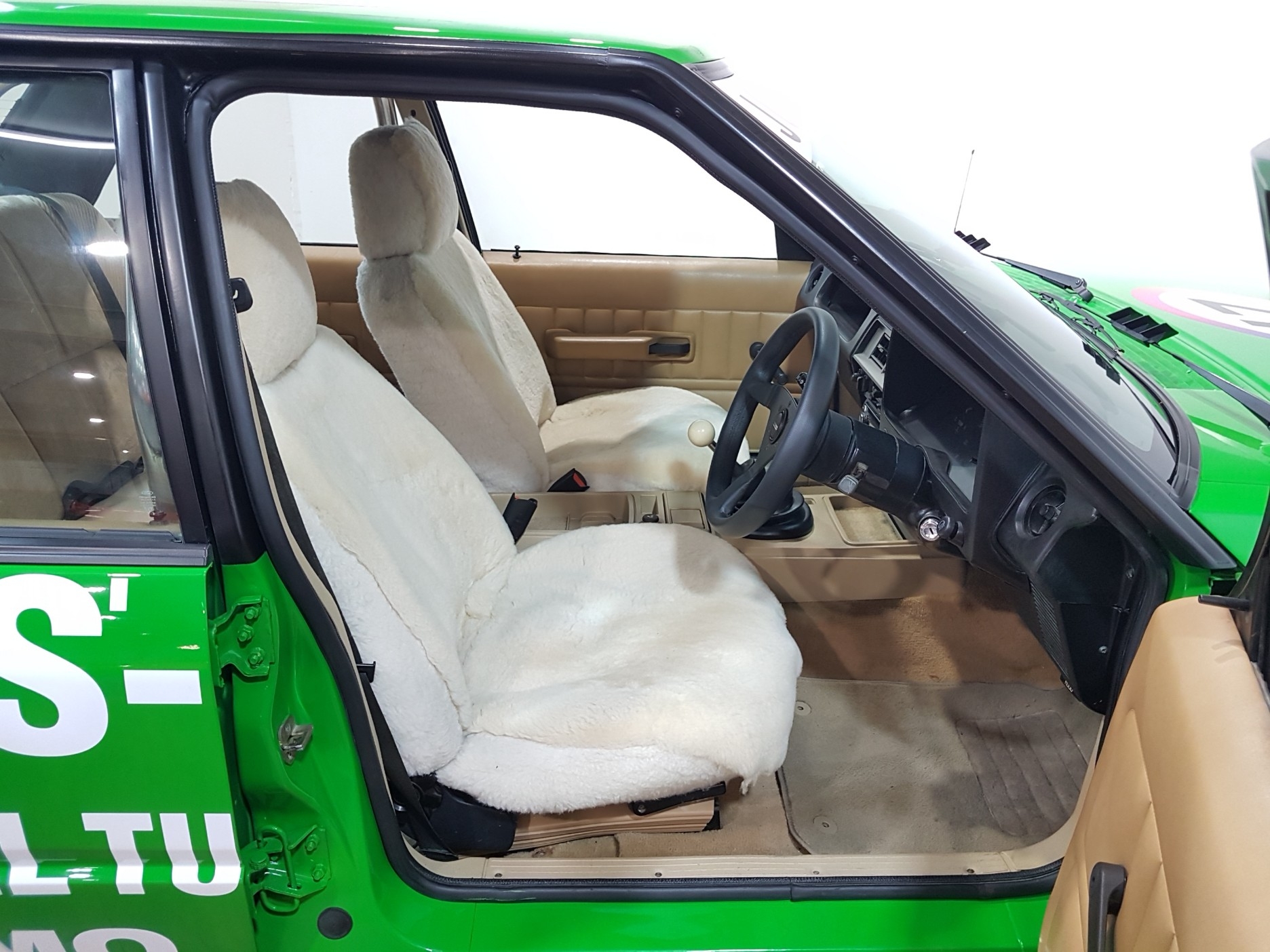 1984 FORD FALCON XE 4 SPEED MANUAL SEDAN