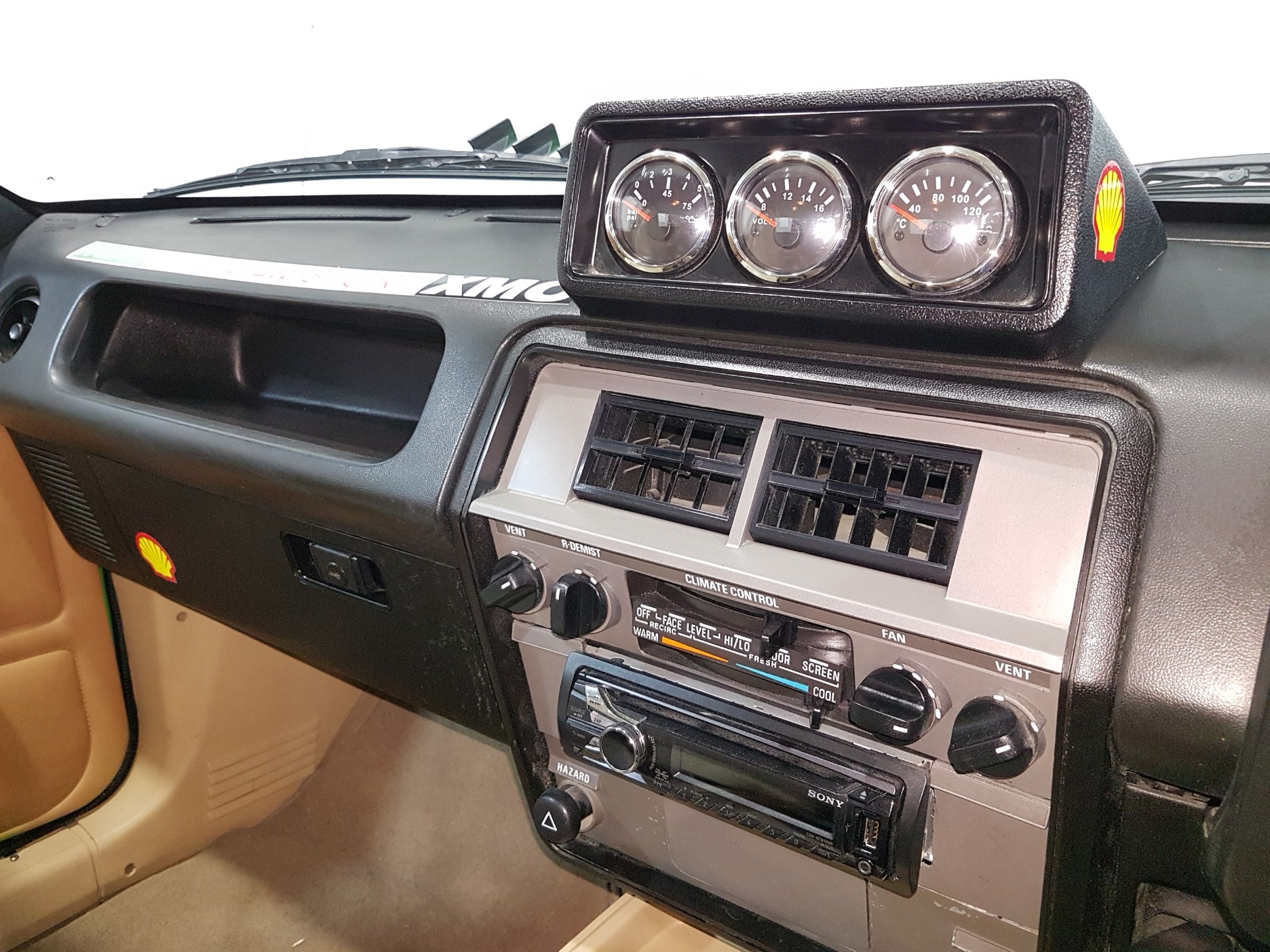 1984 FORD FALCON XE 4 SPEED MANUAL SEDAN
