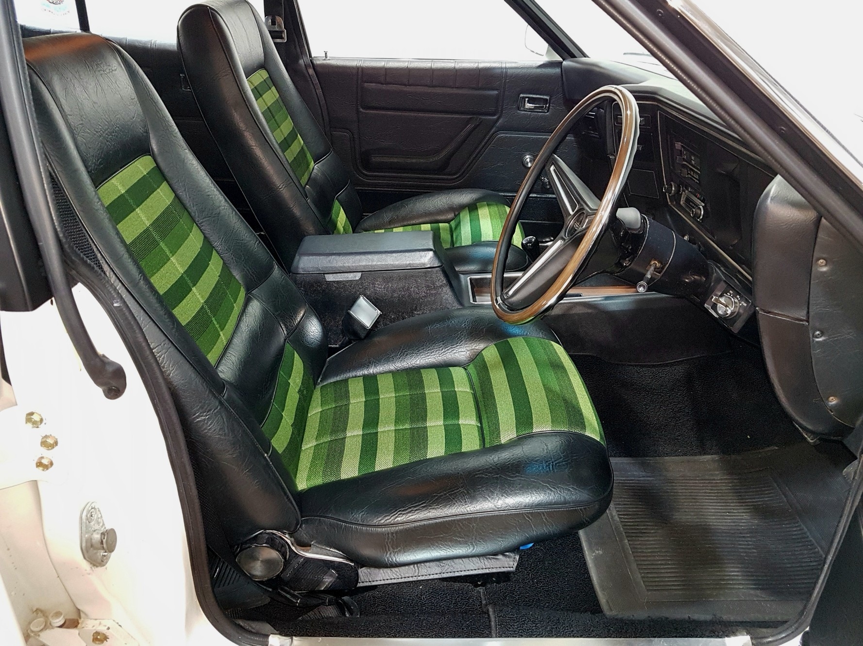 1973 FORD FALCON XA GT RPO 083 4 SPEED MANUAL SEDAN