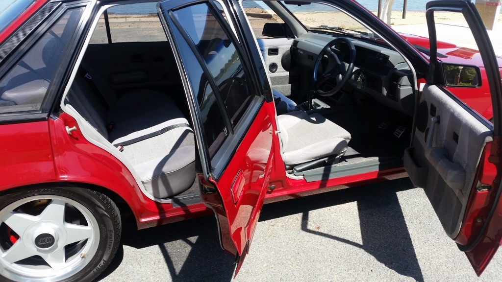 1987 HOLDEN VL COMMODORE SS GROUP A BROCK PLUS PACK 5 SPEED MANUAL SEDAN