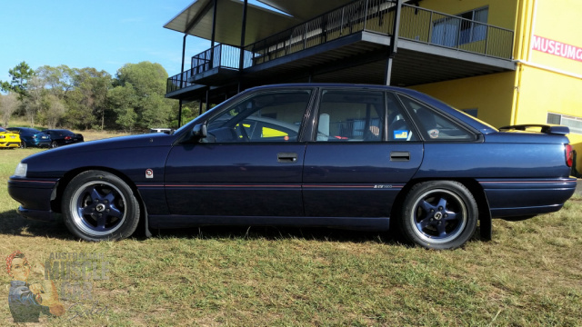 1988 HSV SV3800 VN 4 SPEED AUTOMATIC SEDAN