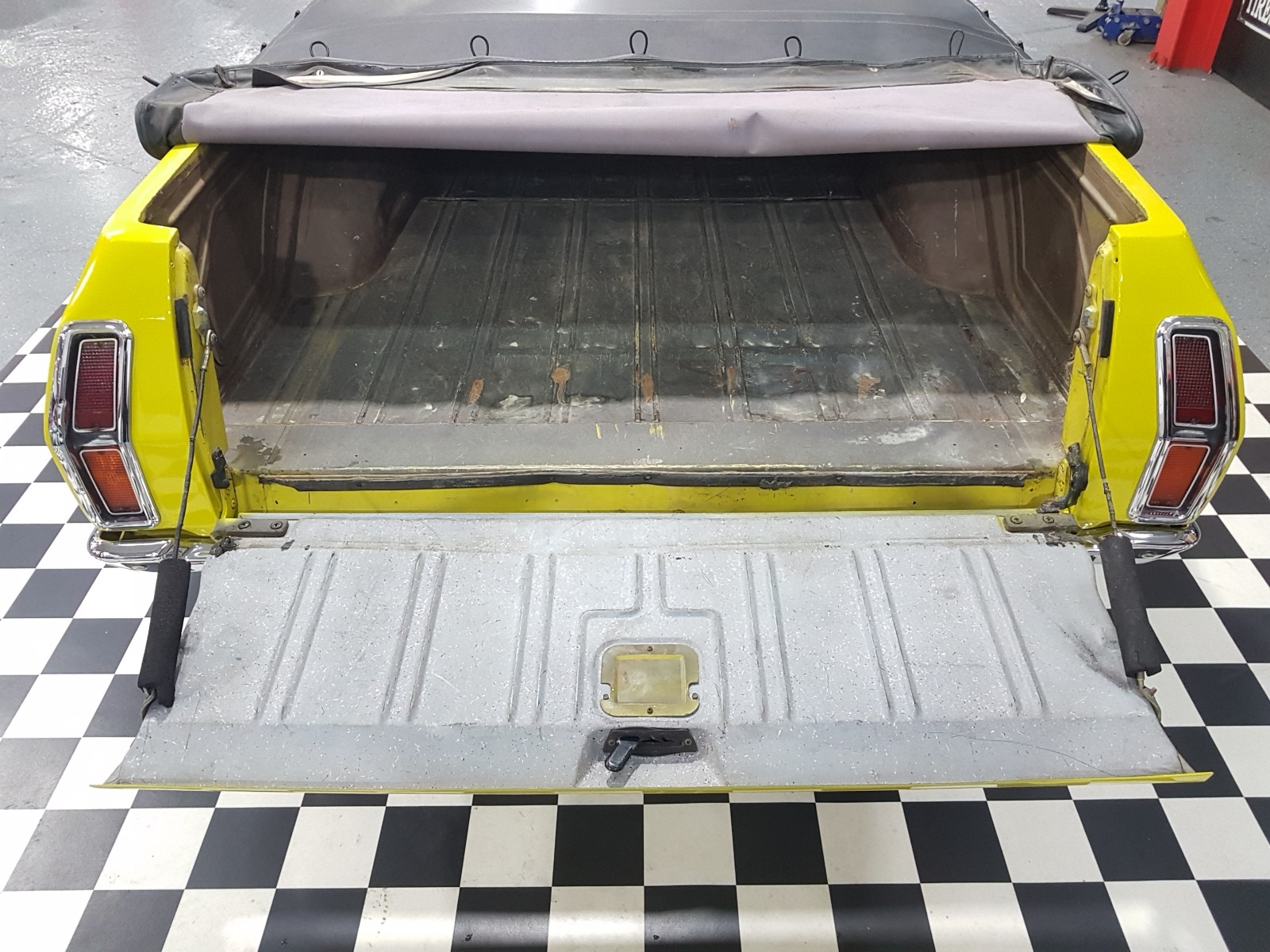 1978 FORD FALCON XC 3 SPEED AUTOMATIC UTE