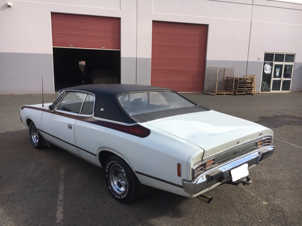 1974 CHRYSLER VALIANT VJ HARDTOP 3 SPEED AUTO COUPE
