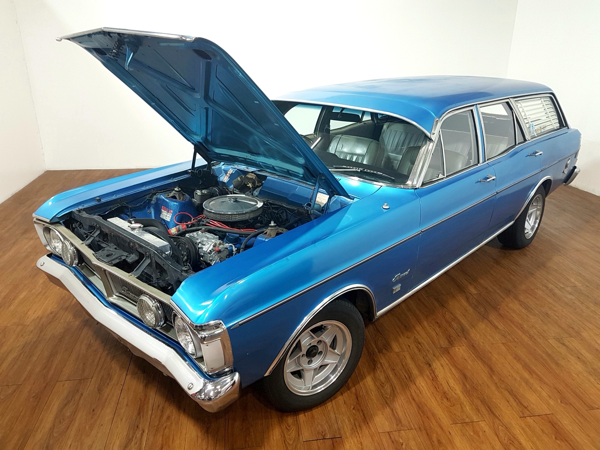 1971 FORD FAIRMONT XY 3 SPEED AUTO WAGON