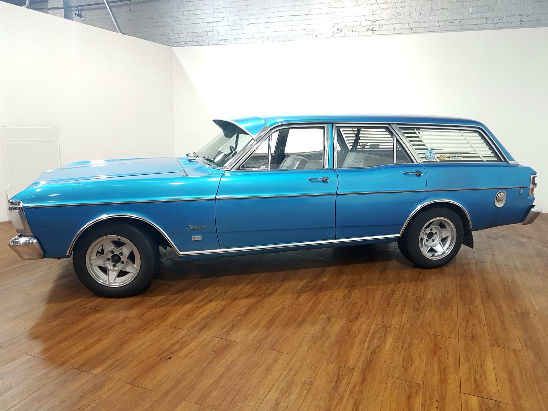 1971 FORD FAIRMONT XY 3 SPEED AUTO WAGON