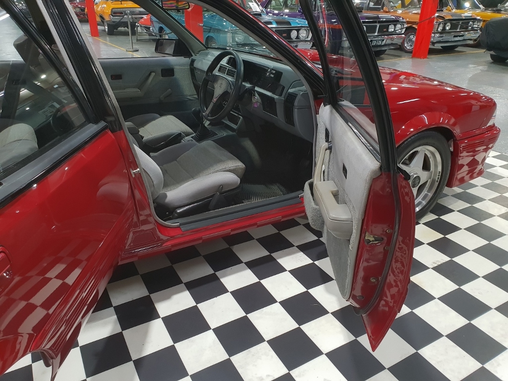 1986 HDT HOLDEN COMMODORE VL SS GROUP A 5 SPEED MANUAL SEDAN