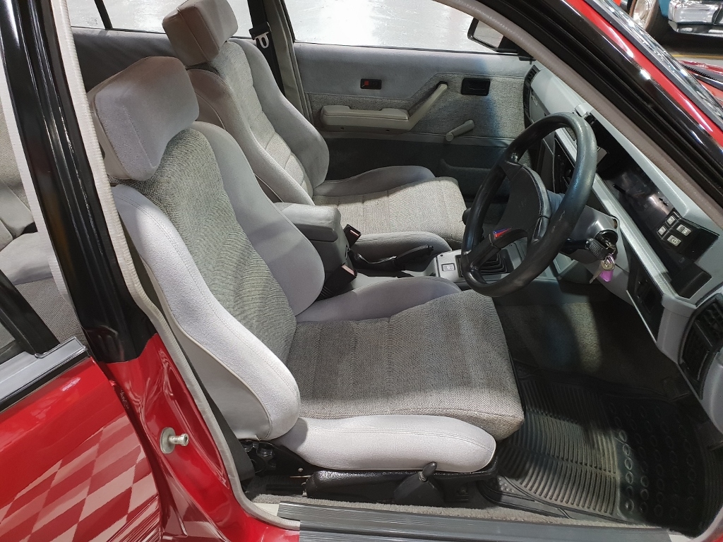 1986 HDT HOLDEN COMMODORE VL SS GROUP A 5 SPEED MANUAL SEDAN