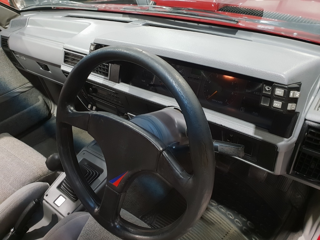 1986 HDT HOLDEN COMMODORE VL SS GROUP A 5 SPEED MANUAL SEDAN