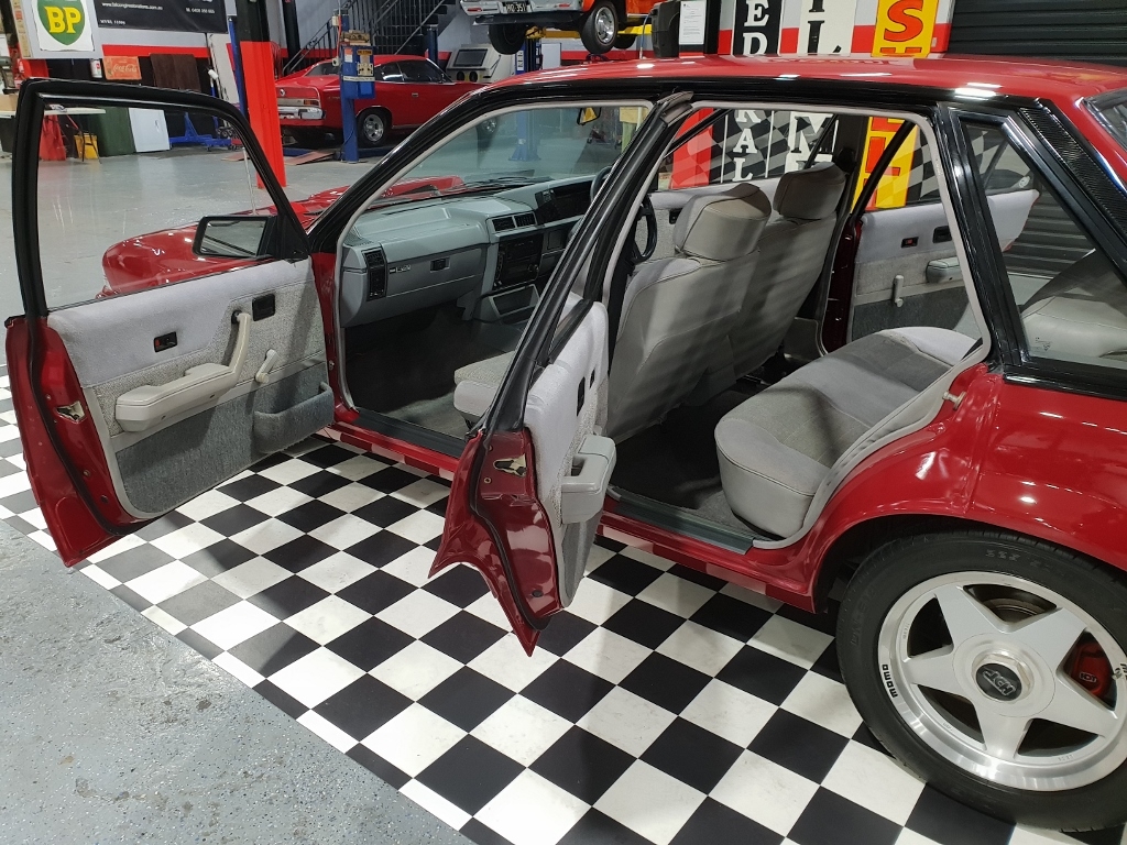 1986 HDT HOLDEN COMMODORE VL SS GROUP A 5 SPEED MANUAL SEDAN