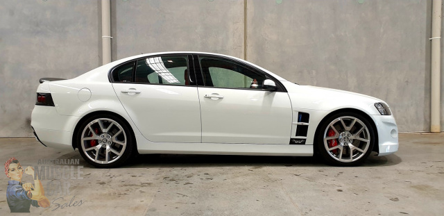 2009 HSV W427 VE 6 SPEED MANUAL SEDAN