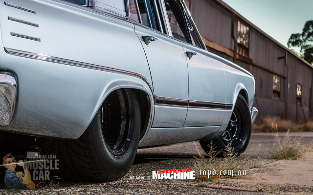 1967 CHRYSLER VALIANT VC 3 SPEED AUTOMATIC SEDAN