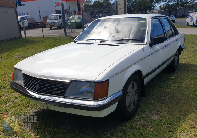 1982 HOLDEN COMMODORE VH SL/E 3 SPEED AUTOMATIC SEDAN