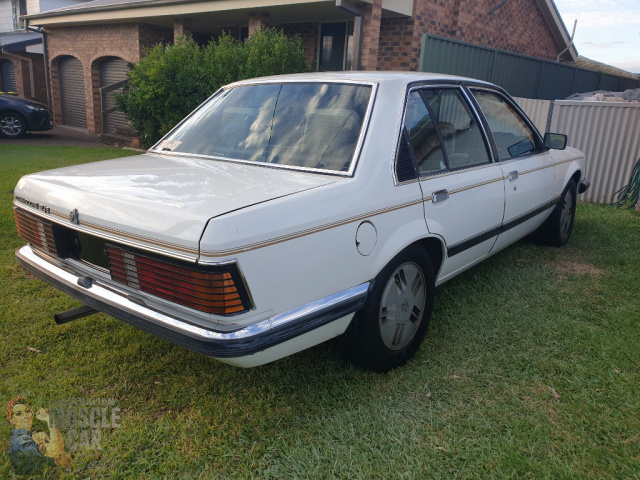 1982 HOLDEN COMMODORE VH SL/E 3 SPEED AUTOMATIC SEDAN