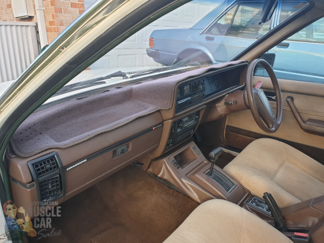 1982 HOLDEN COMMODORE VH SL/E 3 SPEED AUTOMATIC SEDAN