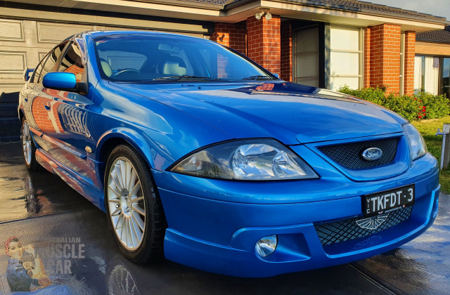 2002 TICKFORD AU TE50 4 SPEED AUTOMATIC SEDAN