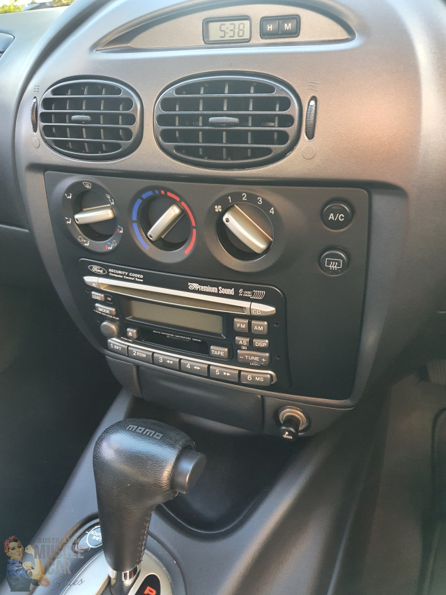 2002 TICKFORD AU TE50 4 SPEED AUTOMATIC SEDAN