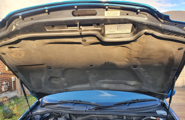 2002 TICKFORD AU TE50 4 SPEED AUTOMATIC SEDAN