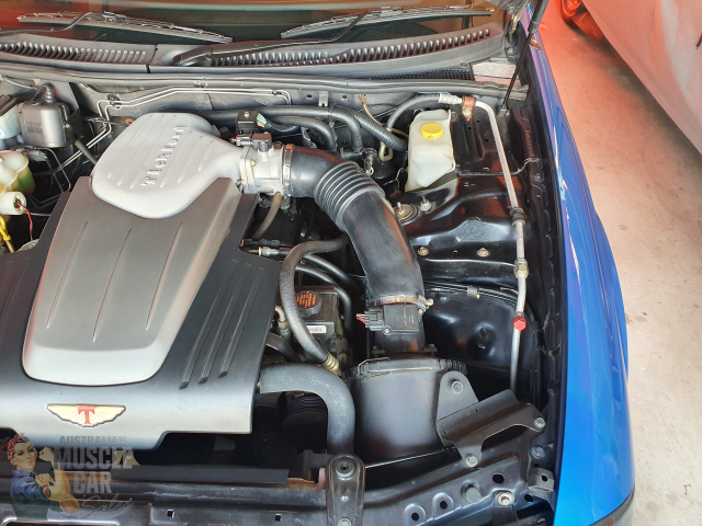 2002 TICKFORD AU TE50 4 SPEED AUTOMATIC SEDAN