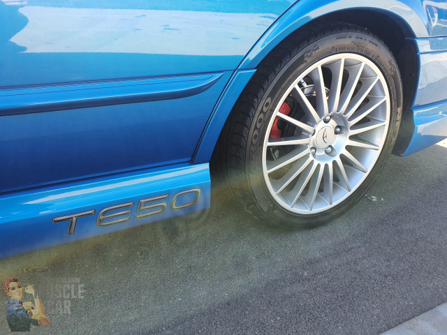 2002 TICKFORD AU TE50 4 SPEED AUTOMATIC SEDAN