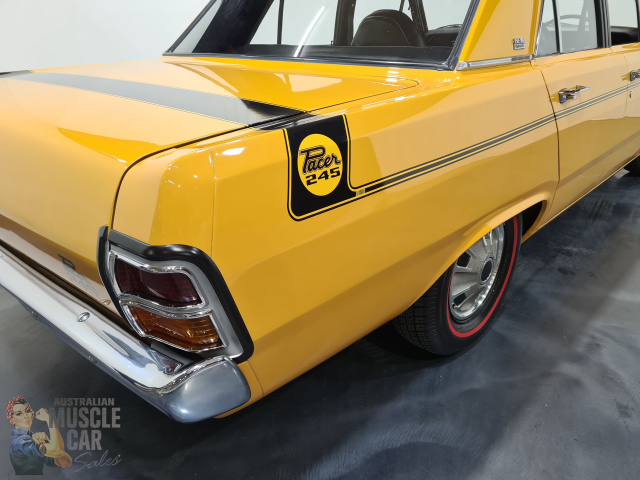 1970 CHRYSLER VALIANT VG PACER 4 SPEED MANUAL SEDAN