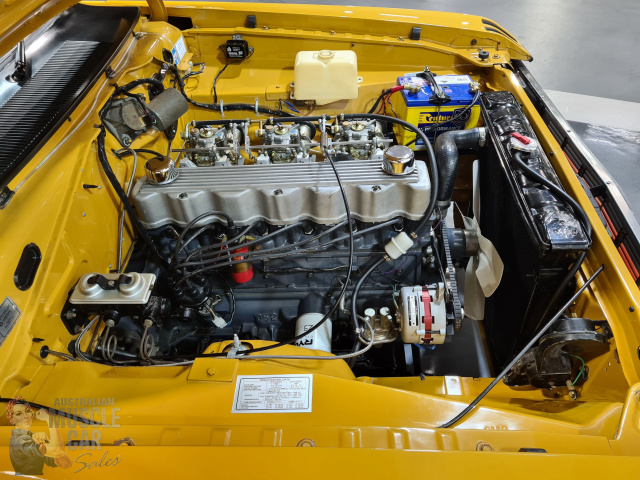 1970 CHRYSLER VALIANT VG PACER 4 SPEED MANUAL SEDAN