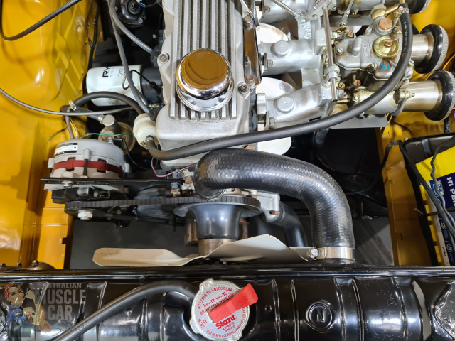 1970 CHRYSLER VALIANT VG PACER 4 SPEED MANUAL SEDAN