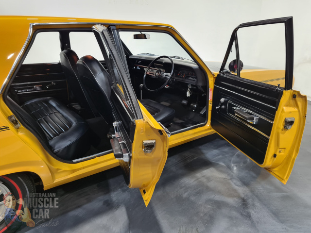 1970 CHRYSLER VALIANT VG PACER 4 SPEED MANUAL SEDAN