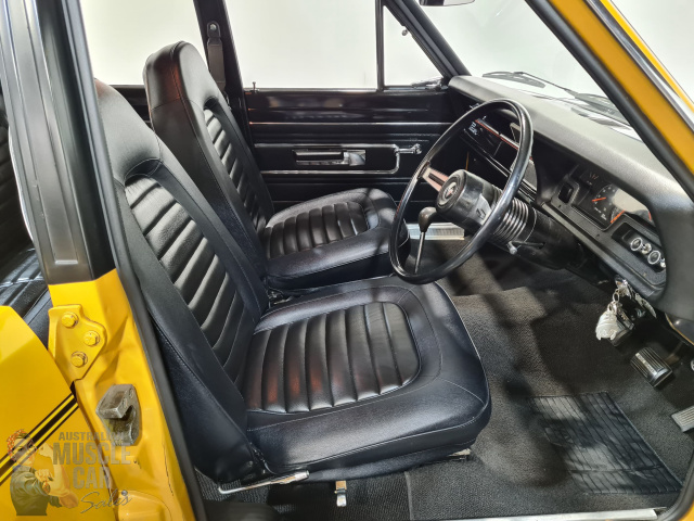 1970 CHRYSLER VALIANT VG PACER 4 SPEED MANUAL SEDAN