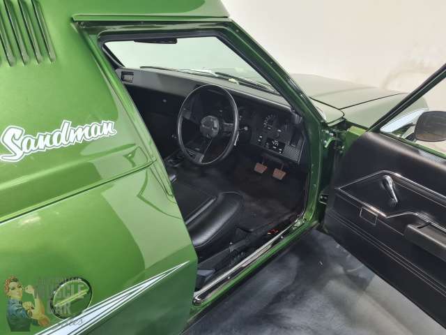 1974 HOLDEN SANDMAN HQ 4 SPEED MANUAL PANEL VAN
